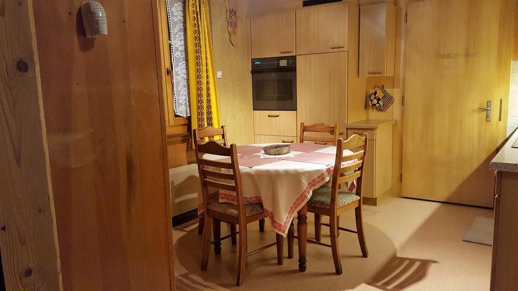 Chalet Spillstatt Гринделвалд Стая снимка